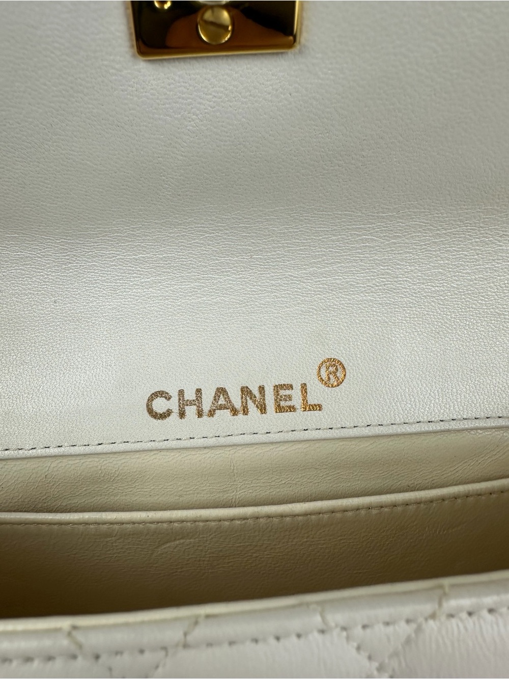 Chanel Vintage Mini Flap Bag White Lambskin Quilted Crossbody 24KT Classic CC - Picture 8 of 12